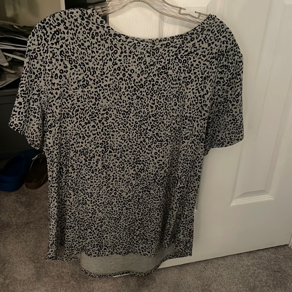 Old navy cheetah print top